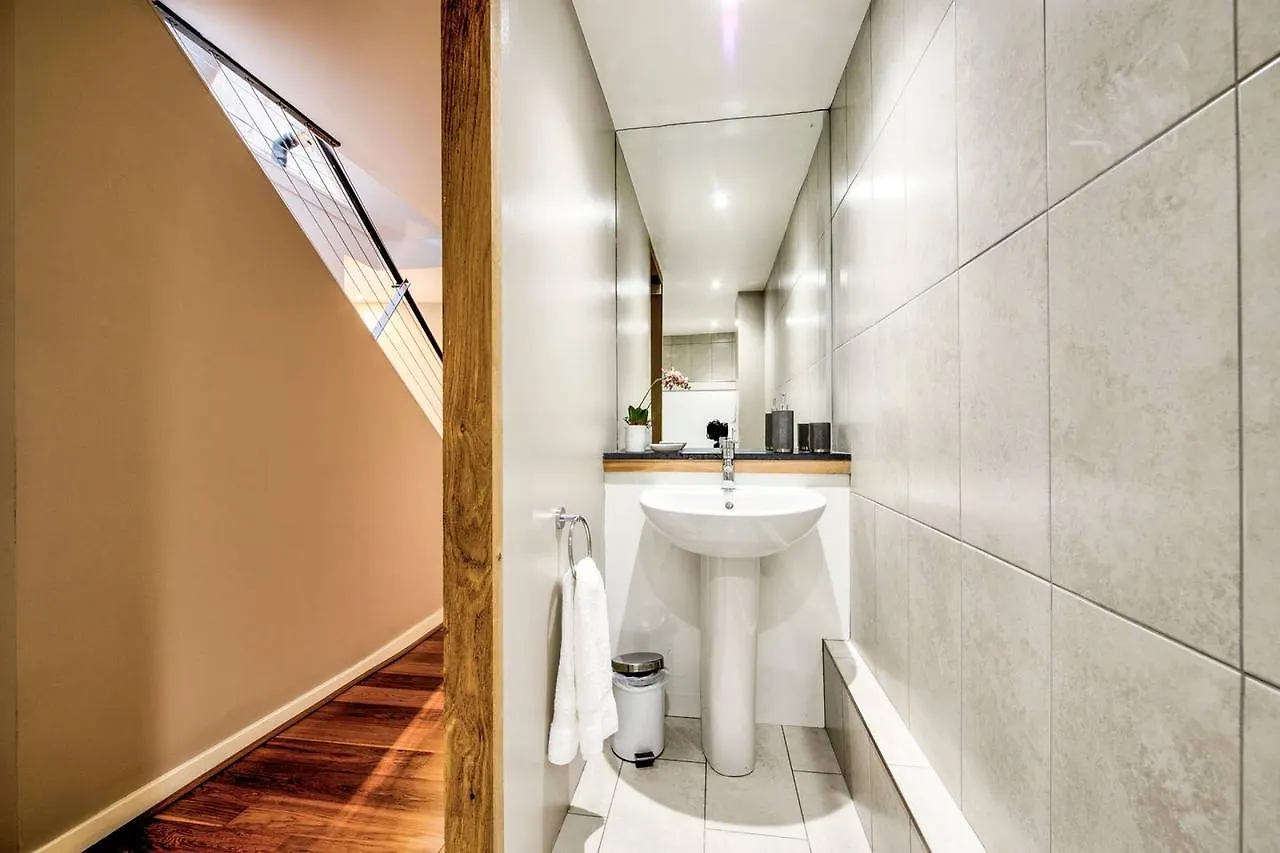 Altido Stunning And Modern 3Bedroom Mews House With Parkingエディンバラ エディンバラ